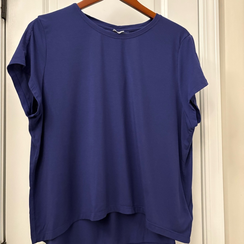 Athleta With Ease tee